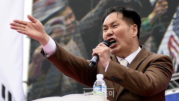 그리스도의 율법 설교를 통해 율법주의로서의 면모를 제대로 보여준 변승우 목사(사진 = 뉴스앤조이)