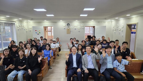 바이블백신센터(원장 양형주 목사)가 2026년 6월 16일-17일 양일간 몽골에서 이단대처 세미나를 진행했다. 양형주 목사, 신현욱 목사, 권남궤 목사가 강사로 나섰다. 